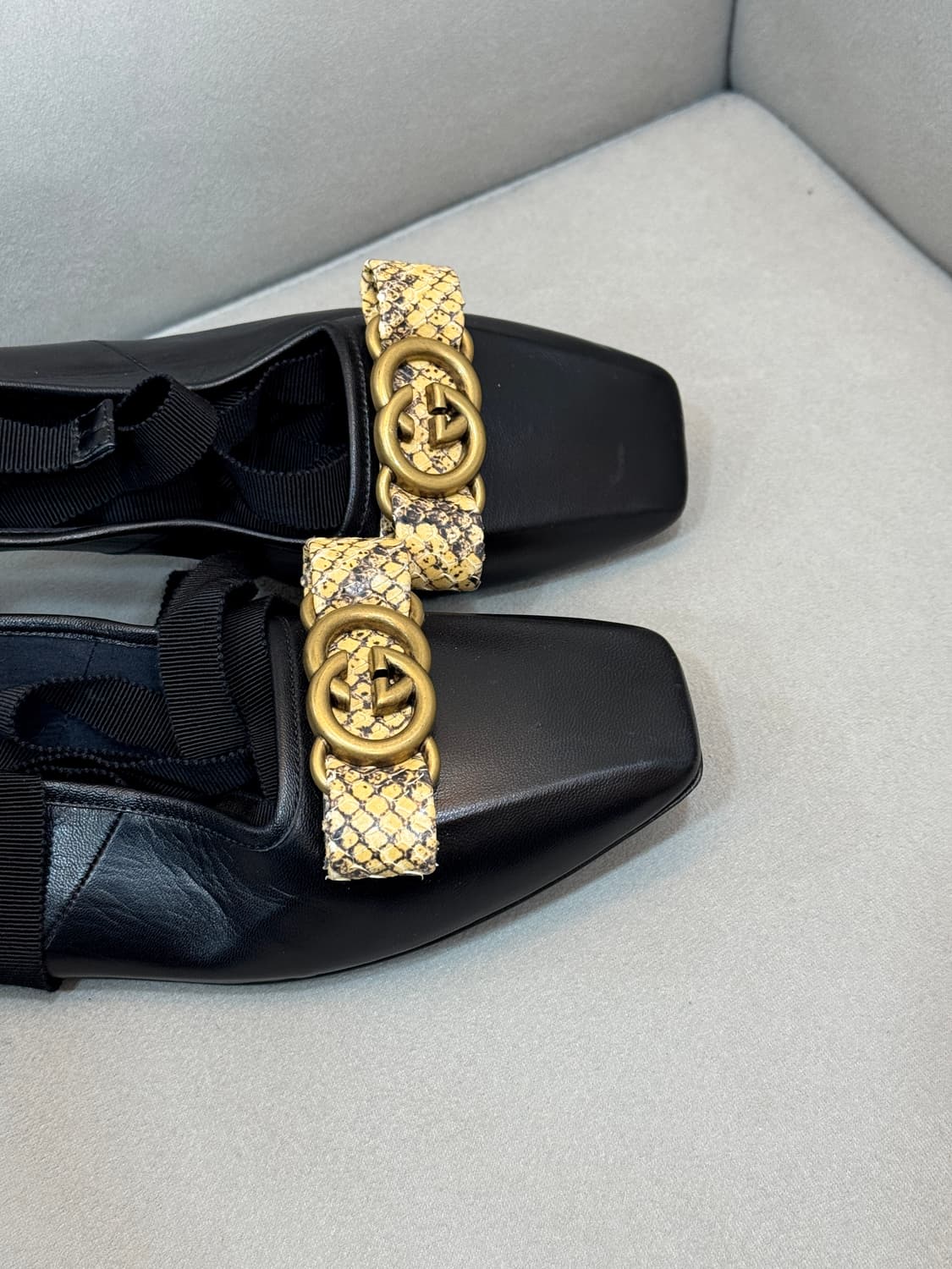 구찌 인터로킹 발레리나 플랫슈즈 36.5사이즈 상품이미지2