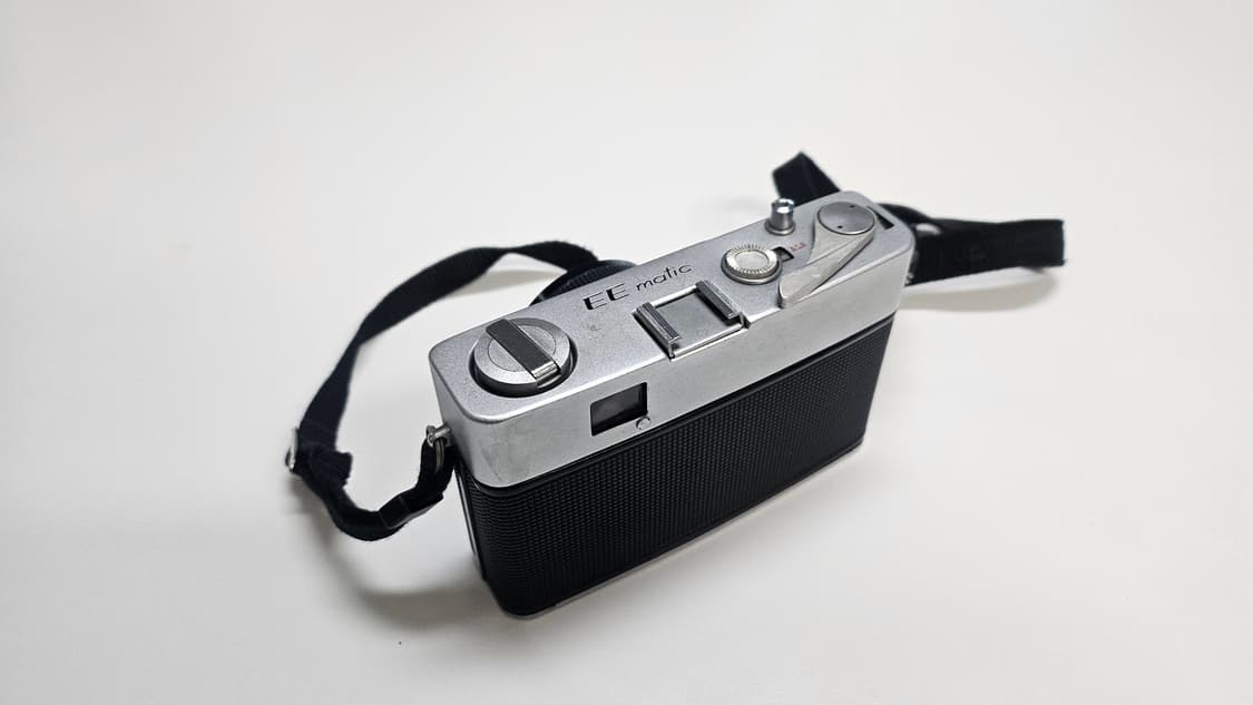 작례O 코니카 ee 매틱 + 코니시로쿠 헥사논 40mm 2.8 필름카메라 상품이미지8