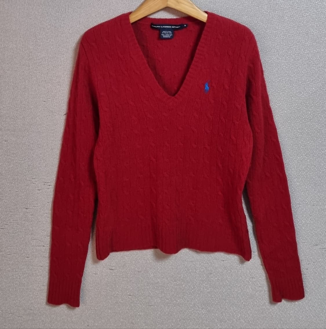 실측 XS (44) 폴로 레드 브이넥 꽈배기 니트 상품이미지1