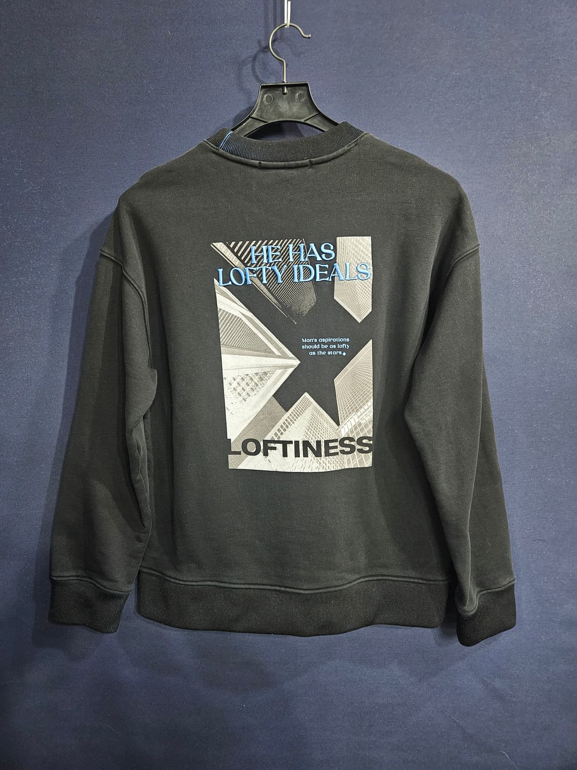 지오송지오 자수 블랙컬러 남성 오버핏 100 맨투맨  상품이미지2