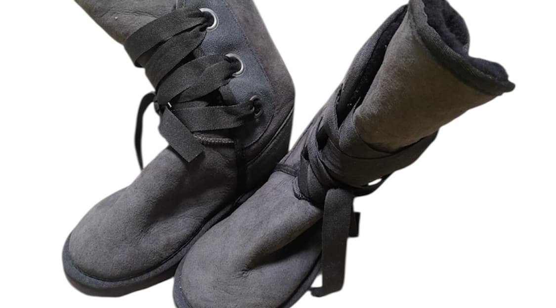 Ugg 어그 레이스업 털부츠 240size 상품이미지1