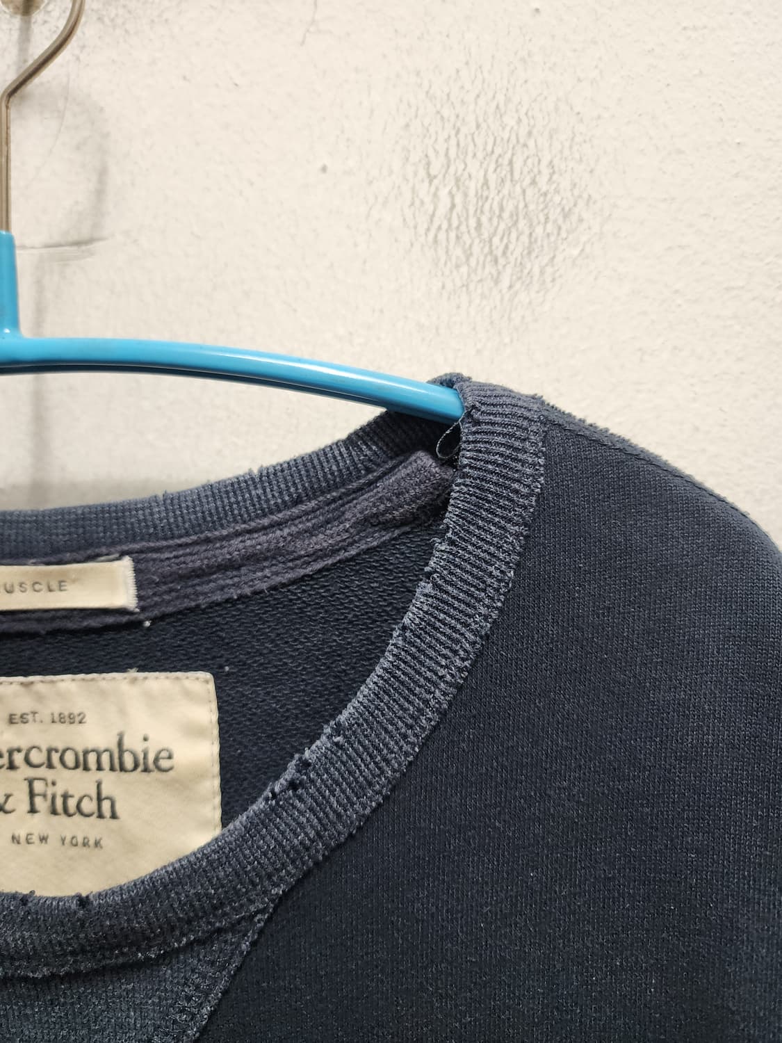 아베크롬비 그런지 머슬핏 포켓 맨투맨 상품이미지3