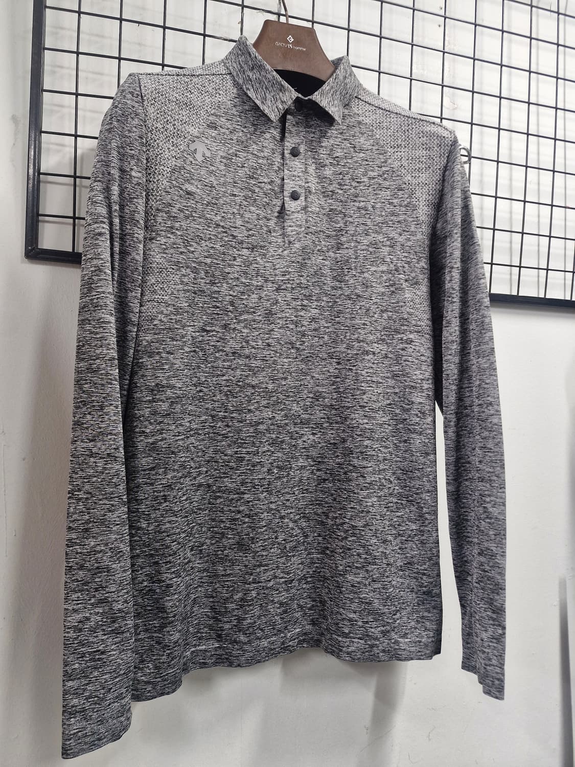 100L 데상트 골프 기능성 긴팔 카라티. 상품이미지2