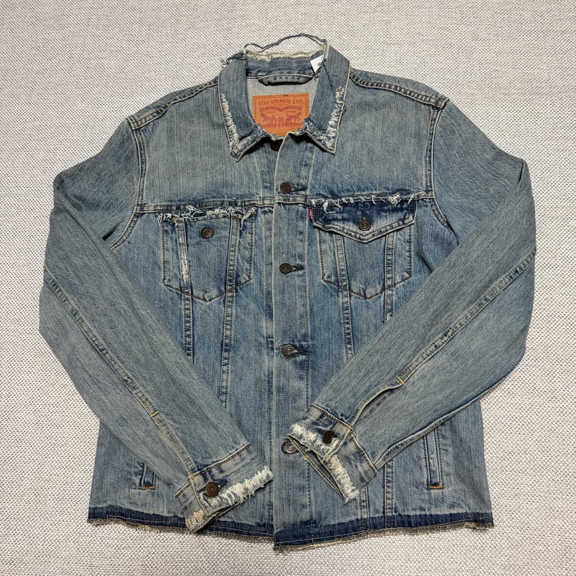 리바이스 데미지 데님 트러커 자켓 상품이미지1