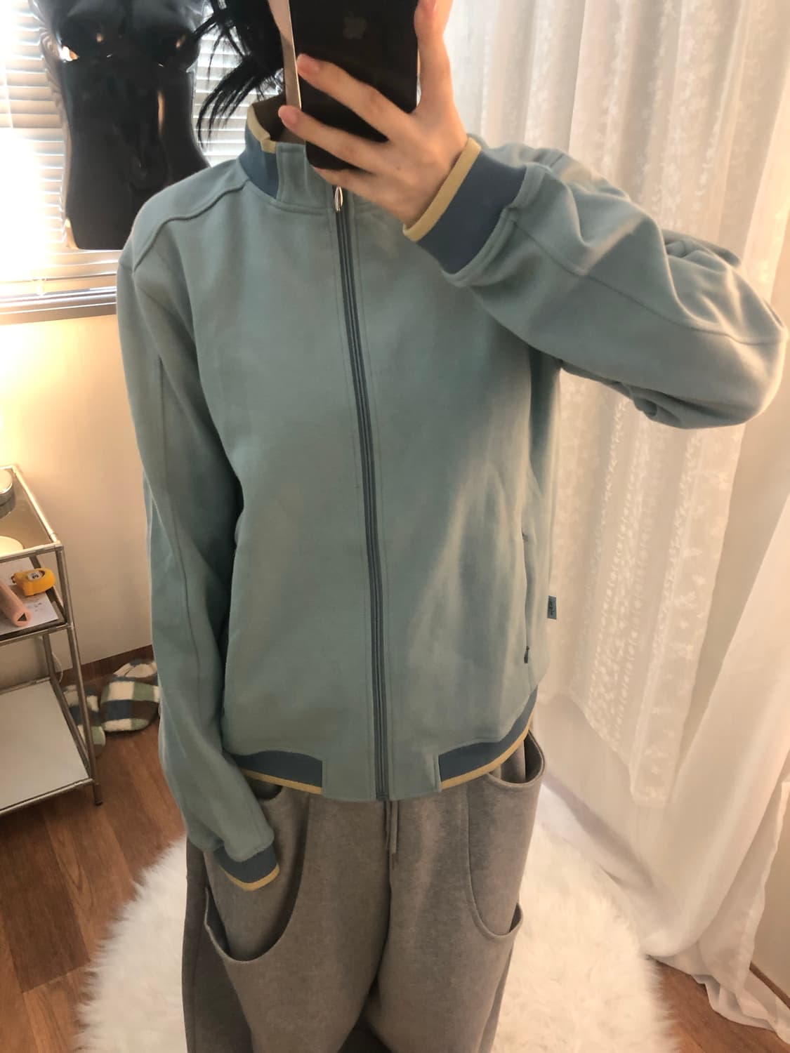 포인트 하프넥 집업 상품이미지1