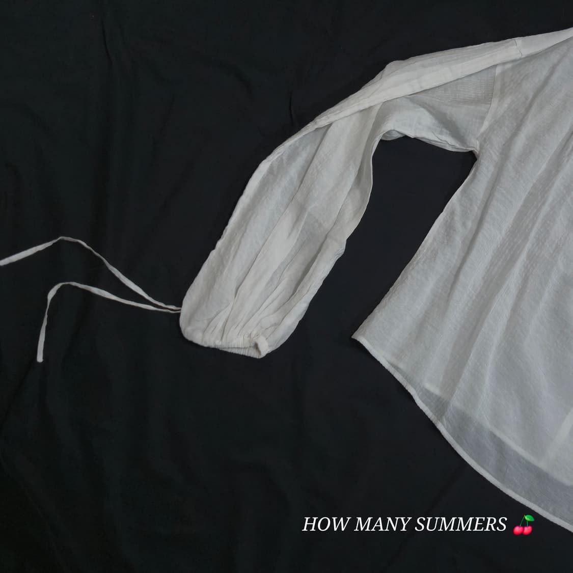 GU 화이트 블라우스 셔링 스트링 벌룬 소매 시스루 상의 상품이미지7