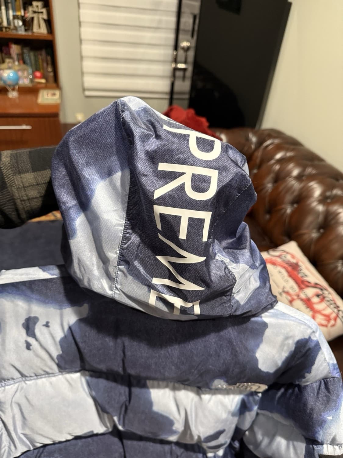 슈프림 x 노스페이스 블리치 데님 프린트 눕시 자켓 상품이미지6