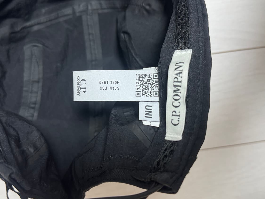 cp컴퍼니 나일론 모자 상품이미지3