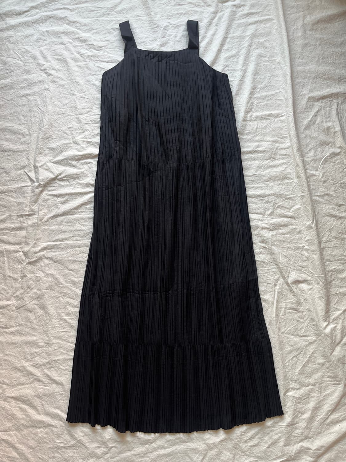 Cos 코스 플리츠 블랙 원피스 상품이미지4