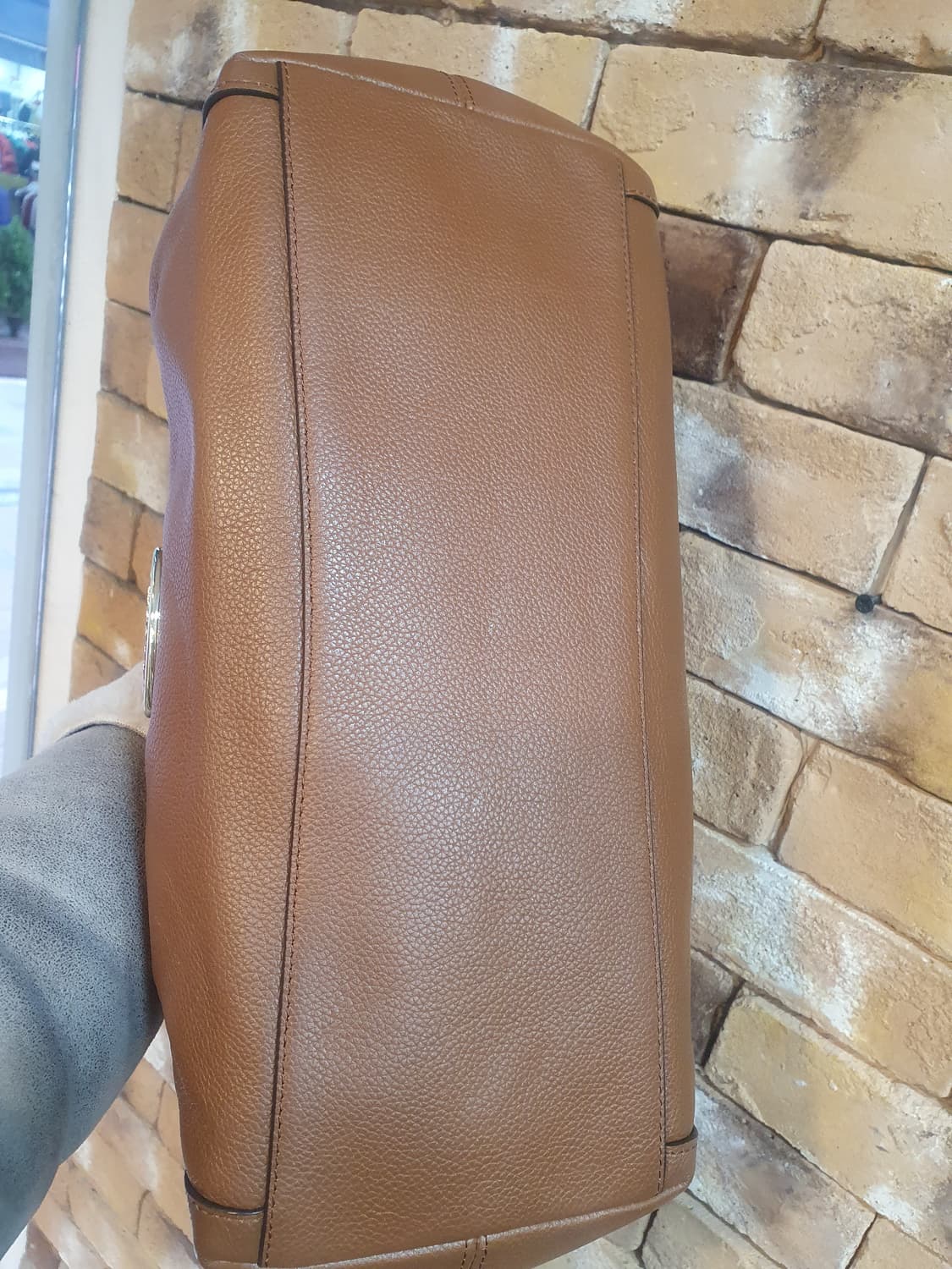 코치 브라운 가죽 숄더백 상품이미지5