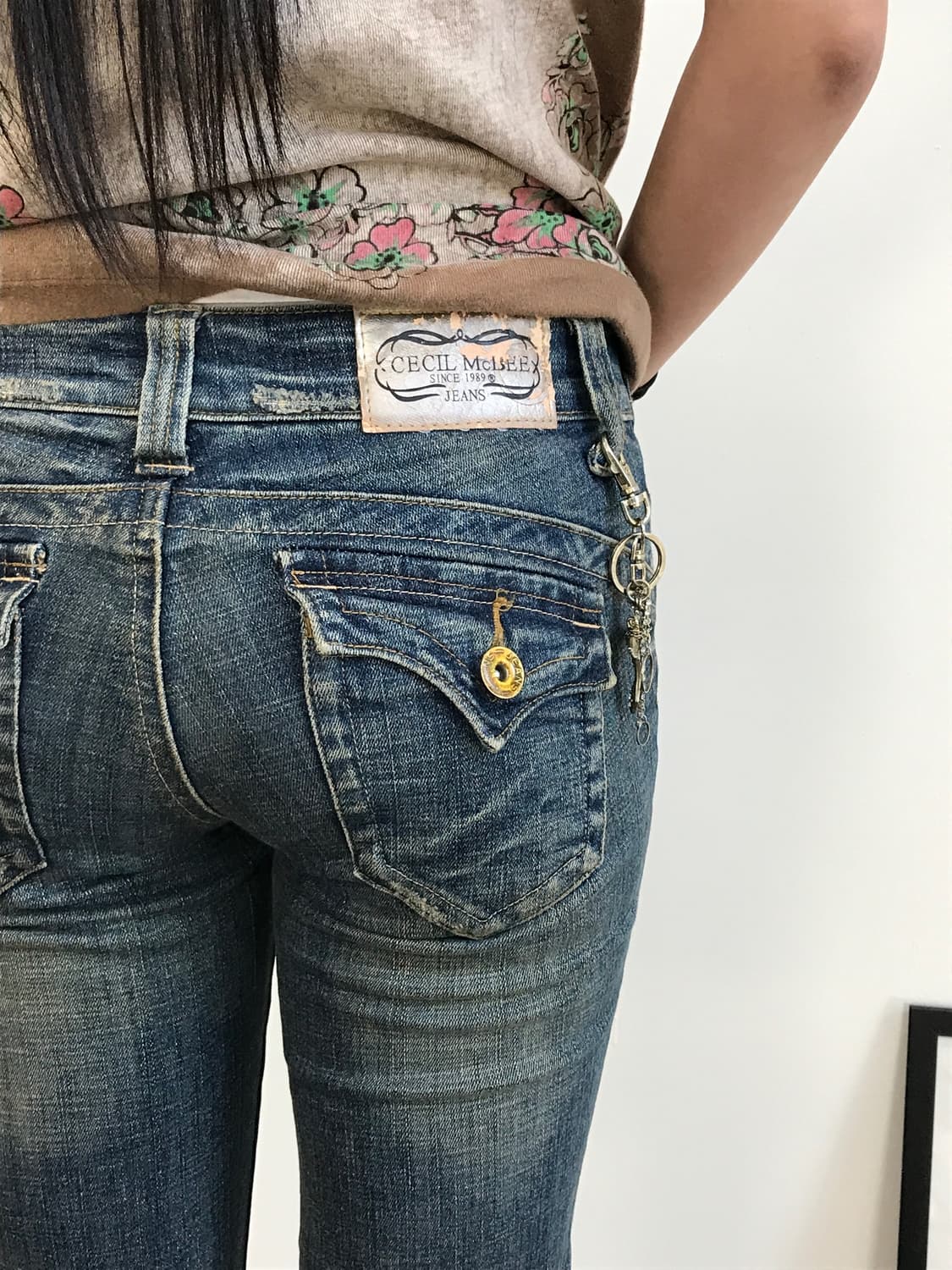 Cecil Mcbee Y2k Gyaru Denim Capri Pants 상품이미지2