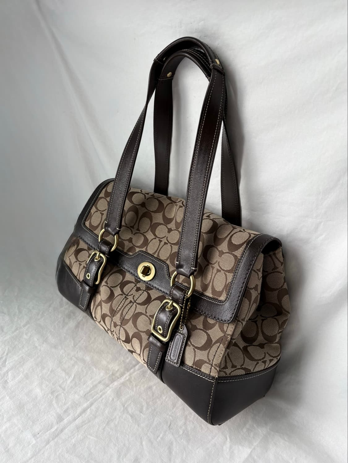 Coach classic brown shoulder bag 상품이미지3