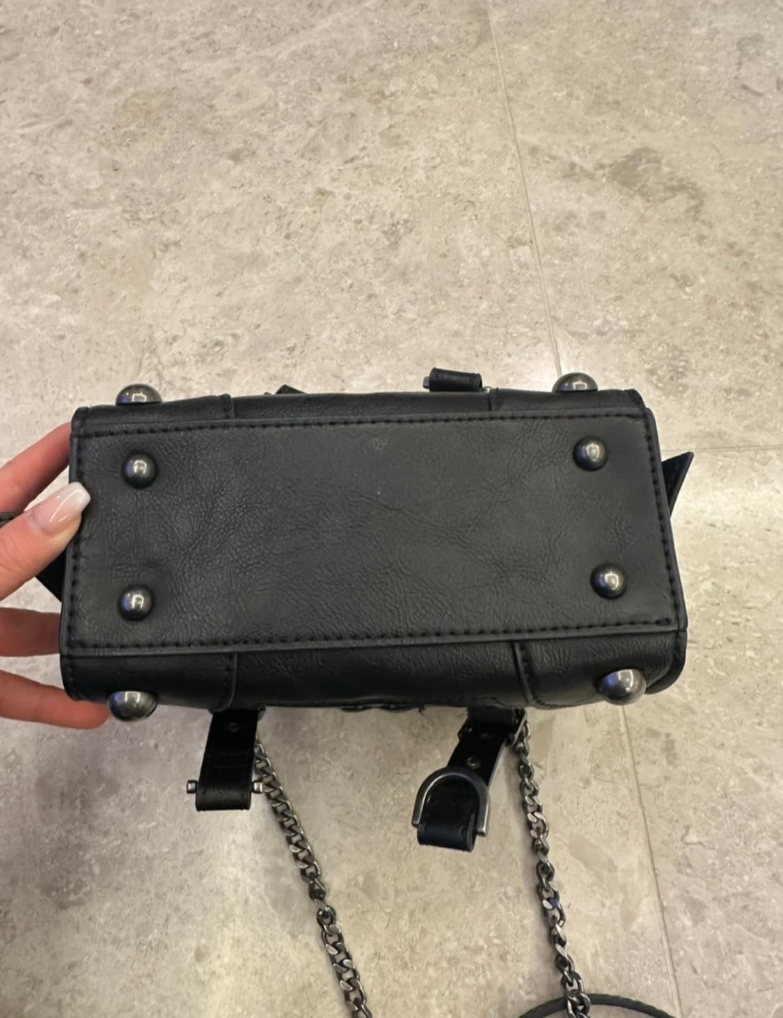 단종) y2k 자라 락 크로스백 핸드백 가방 상품이미지4