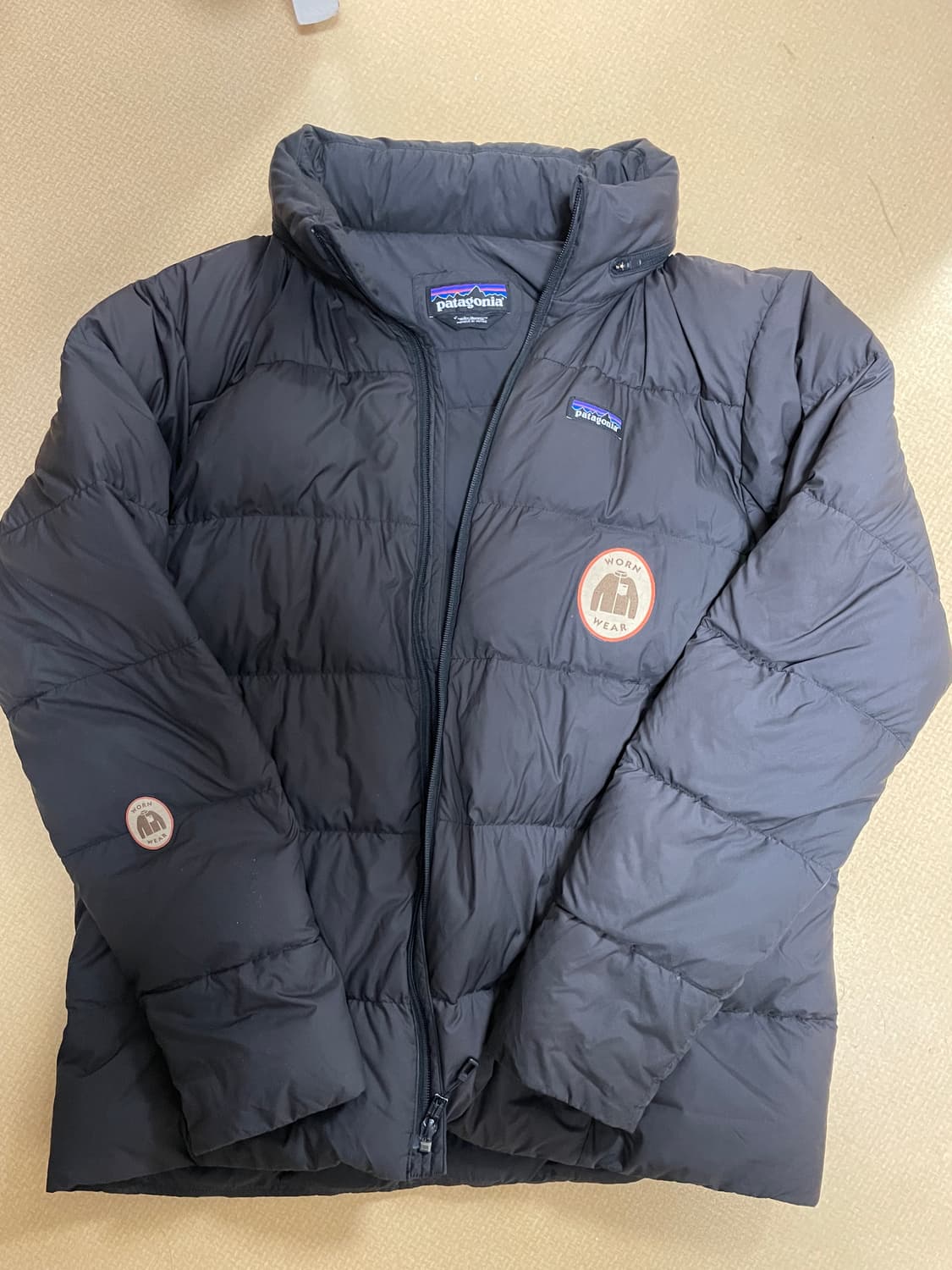 [L] 파타고니아 사일런트 다운 패딩 상품이미지1