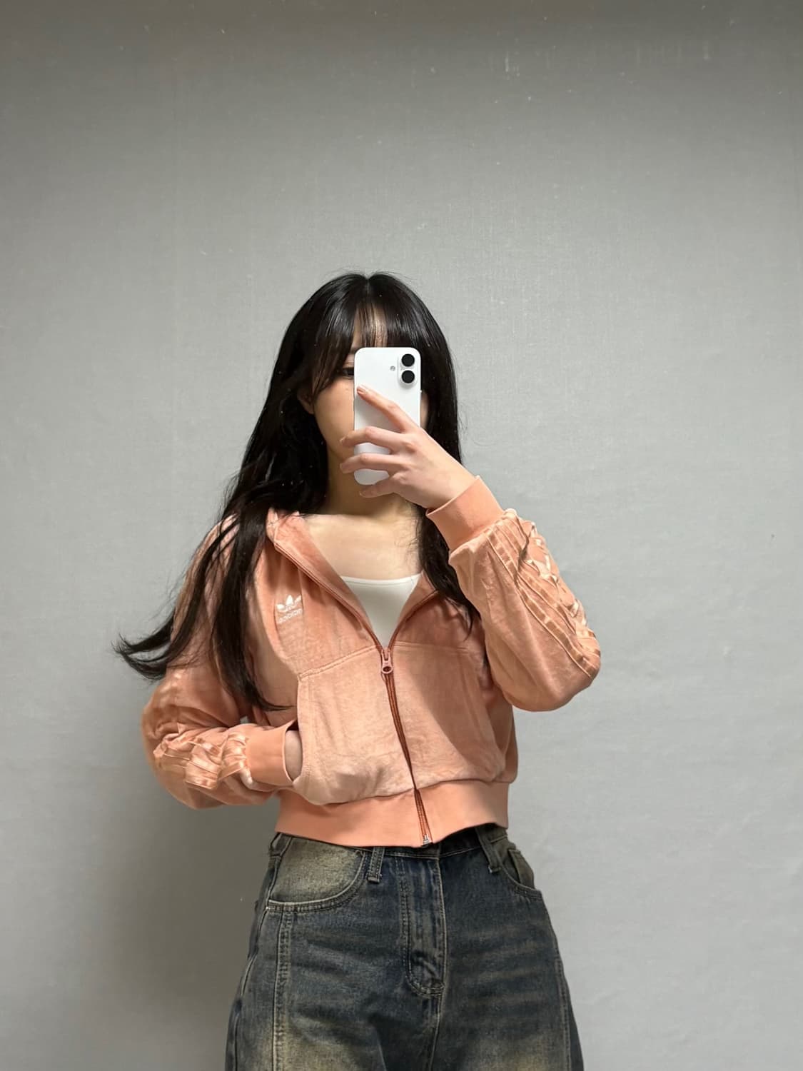 아디다스 벨벳 크롭 후드집업 상품이미지2