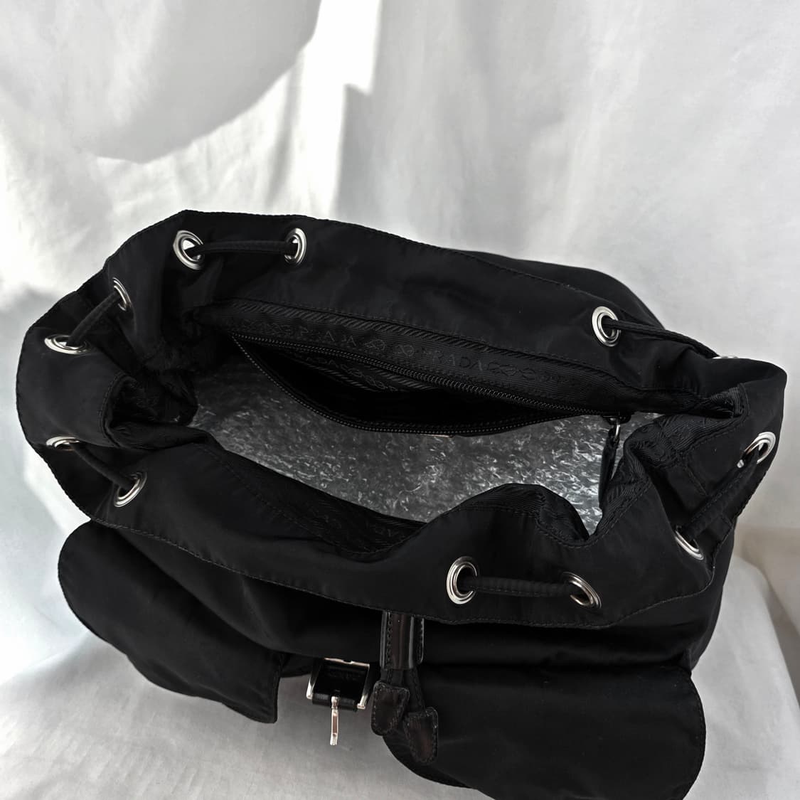 [정품 PRADA] 프라다 투포켓 나일론 빈티지백팩 라지 상품이미지4