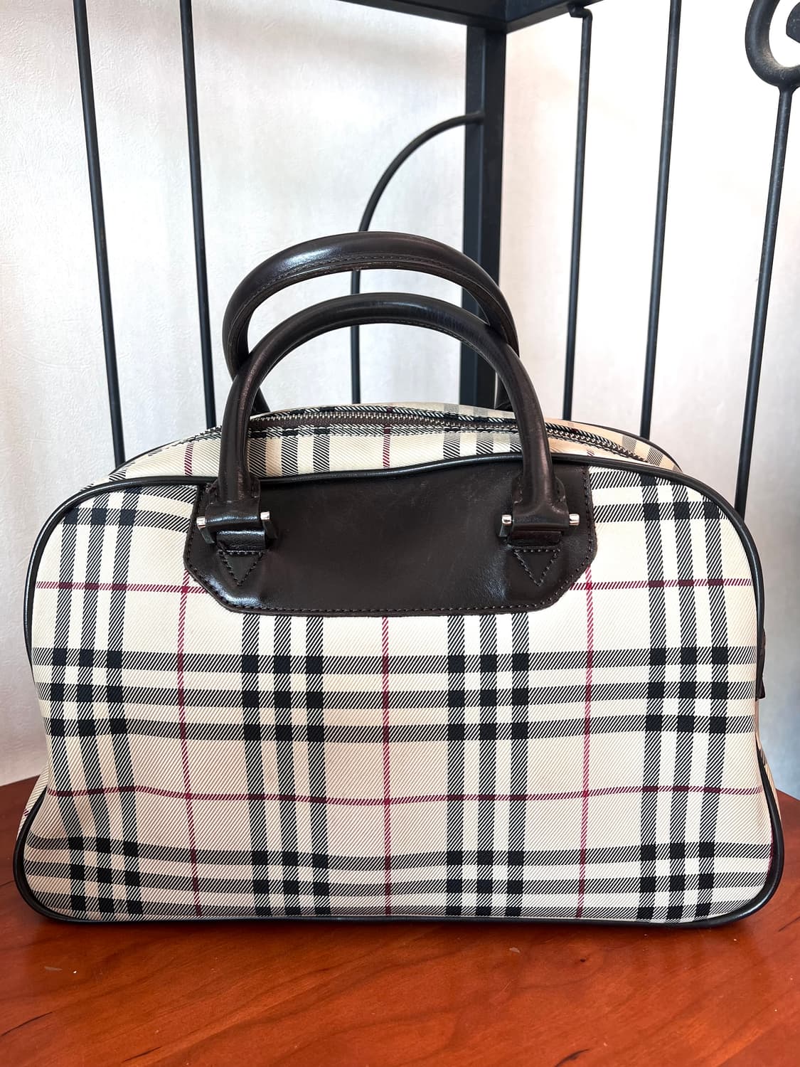 2000s Burberry 베이지 노바 체크 브라운 트리밍 보스턴 토트백 상품이미지7