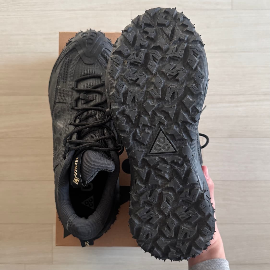 나이키 ACG 마운틴 플라이 2 로우 고어텍스 블랙 260사이즈 상품이미지3