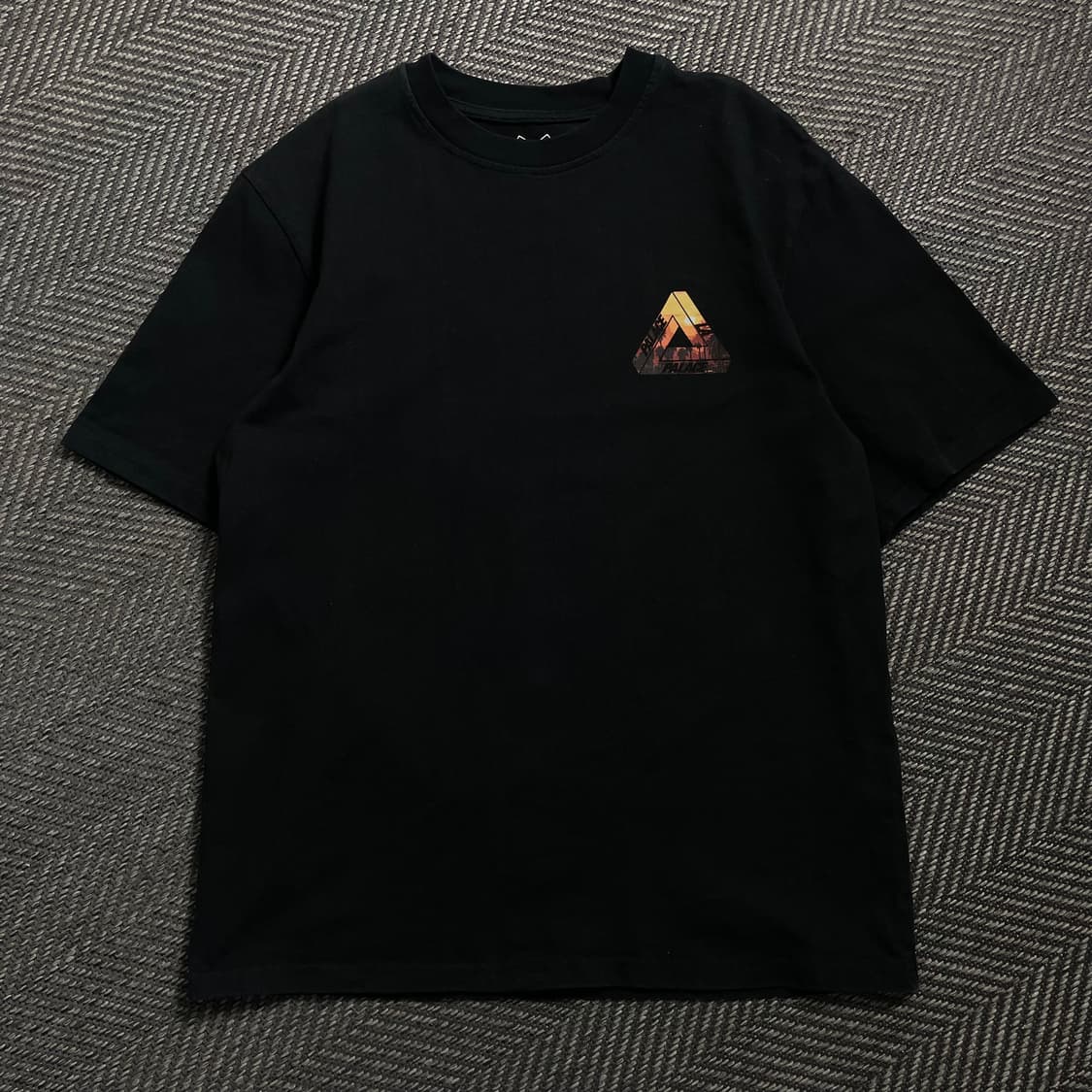 팔라스 트라이 빅로고 반팔 티셔츠 블랙 y 4582 상품이미지4