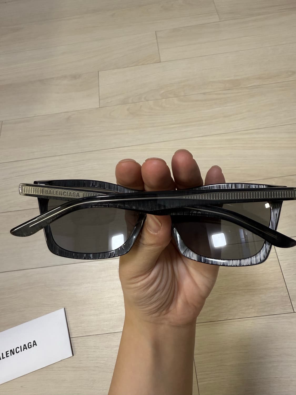 발렌시아가 선글라스 BB0006S 003 상품이미지5