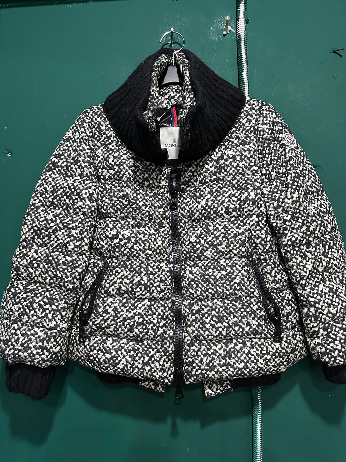 몽클레어 오버핏 숏 패딩 1사이즈 상품이미지1