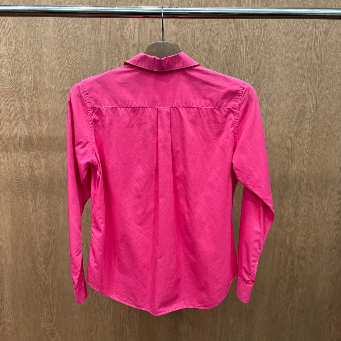 꼼데가르송 긴팔 셔츠 라운드 카라 싱글 포켓 무지 디테일 레귤러핏 핑크 상품이미지3