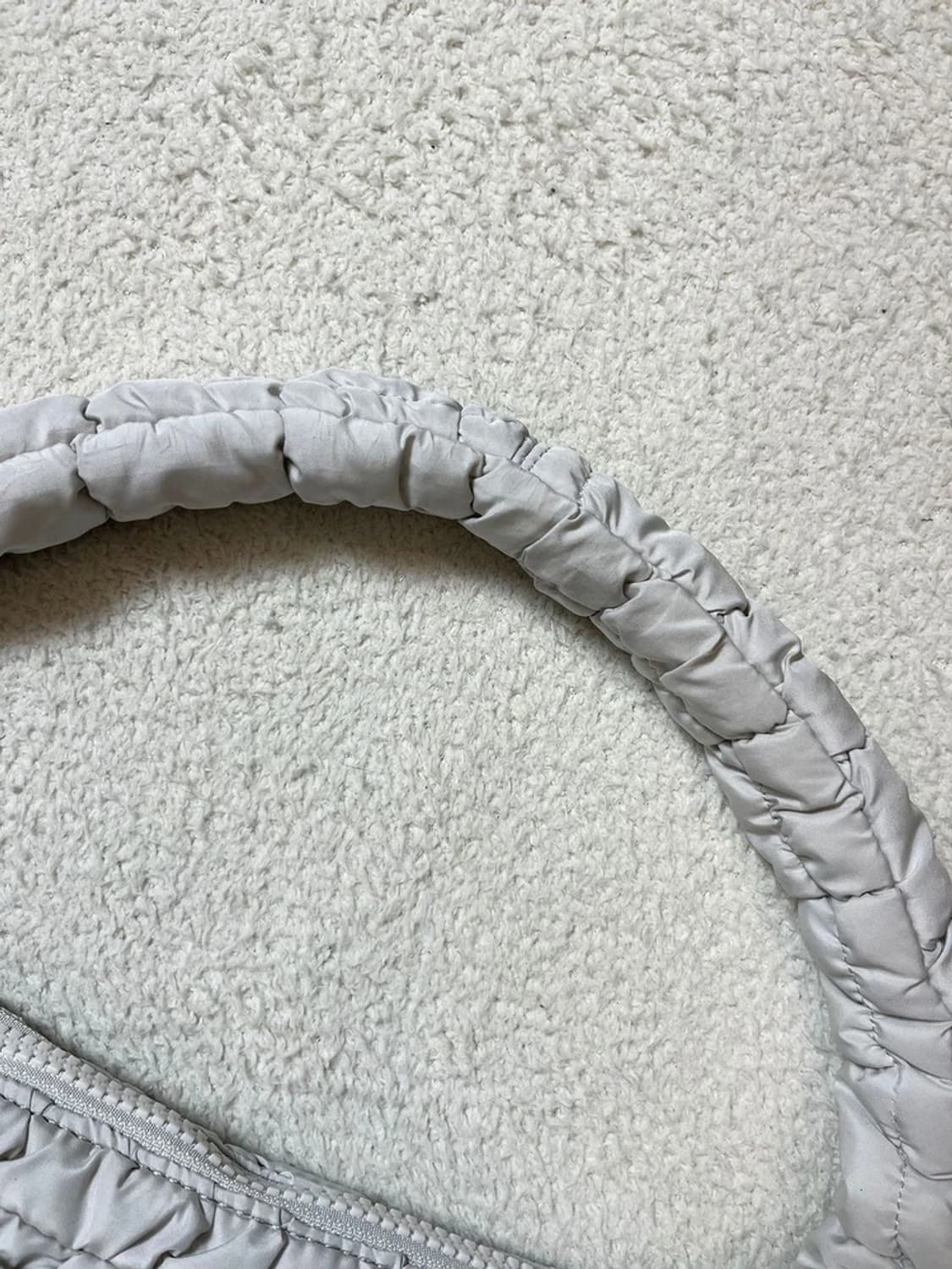 코스 COS 퀄티드 구름백 미니 가방 A1735 상품이미지5