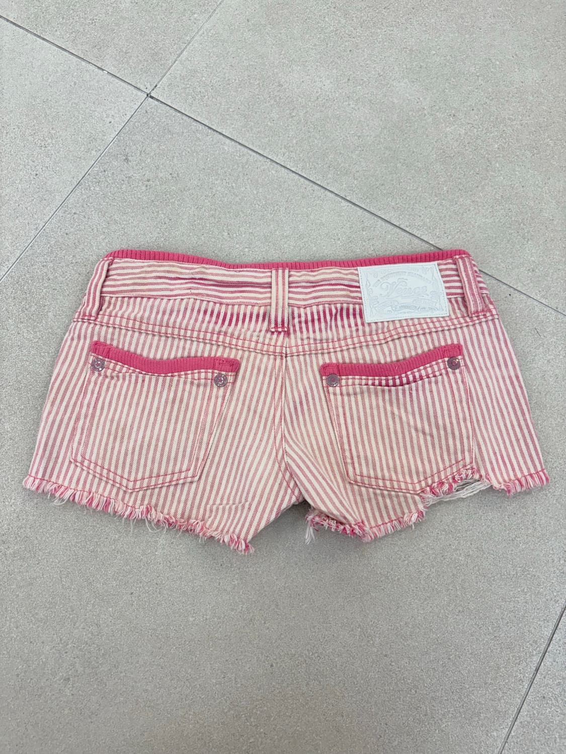 핑크 스트라이프 데미지 숏츠 상품이미지4