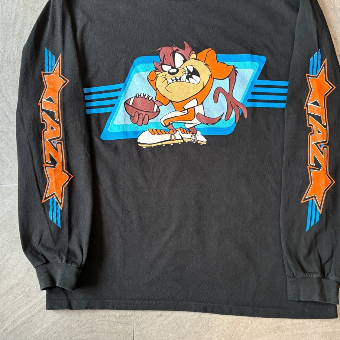 90년대 미국 생산 루니툰즈 테즈 블랙 롱 슬리브 긴팔티 상품이미지4