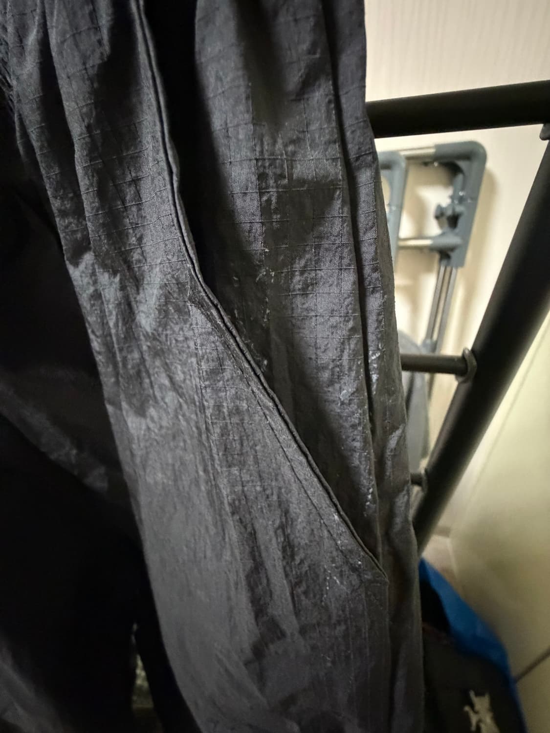 앵글런 립스타 나일론 카고 팬츠 상품이미지4