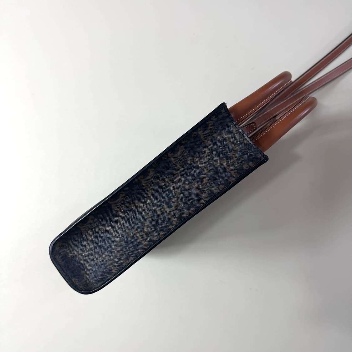 [백화점판/당일출고]셀린느 트리오페 미니 카바스백 / 크로스백 상품이미지4