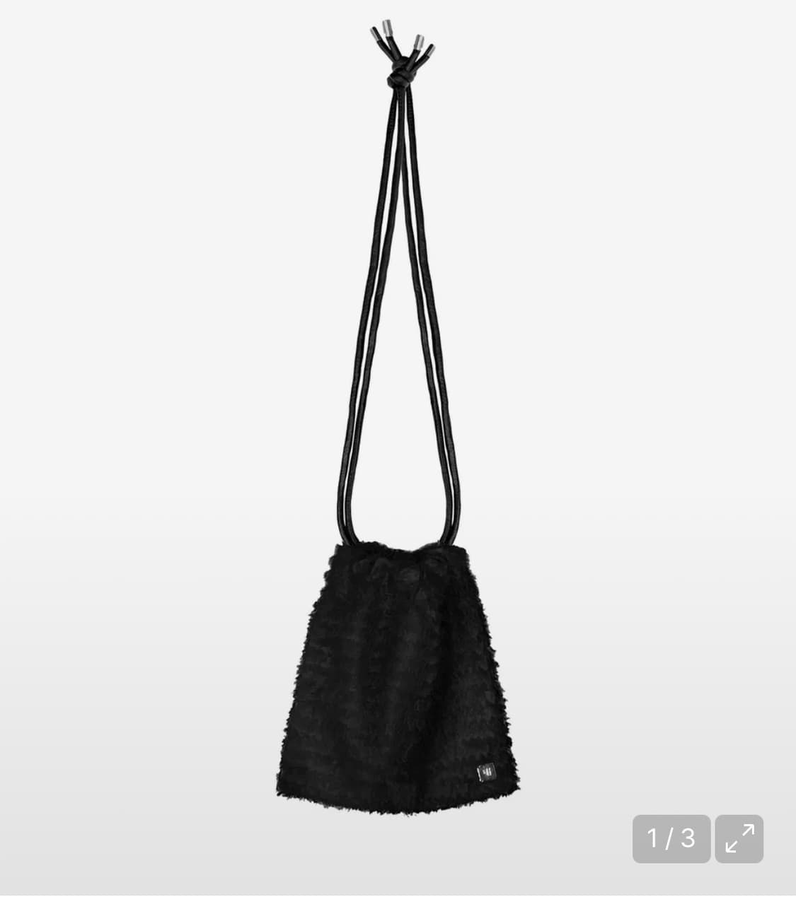 트리밍버드 프린지 퍼 백 블랙 상품이미지1