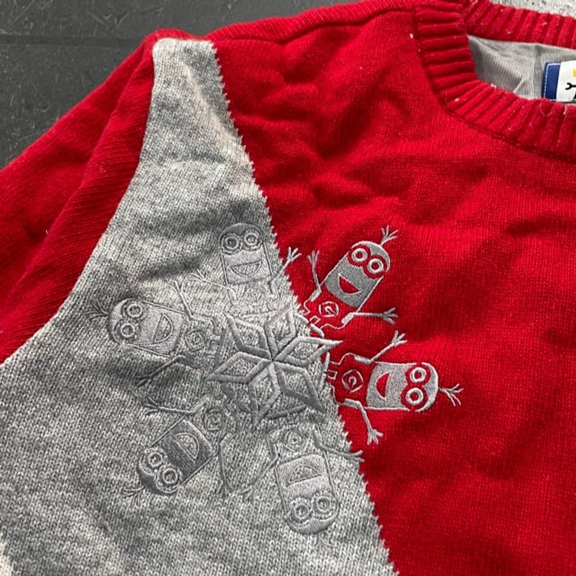 105 까스텔바작 미니언즈 방풍 니트  상품이미지4