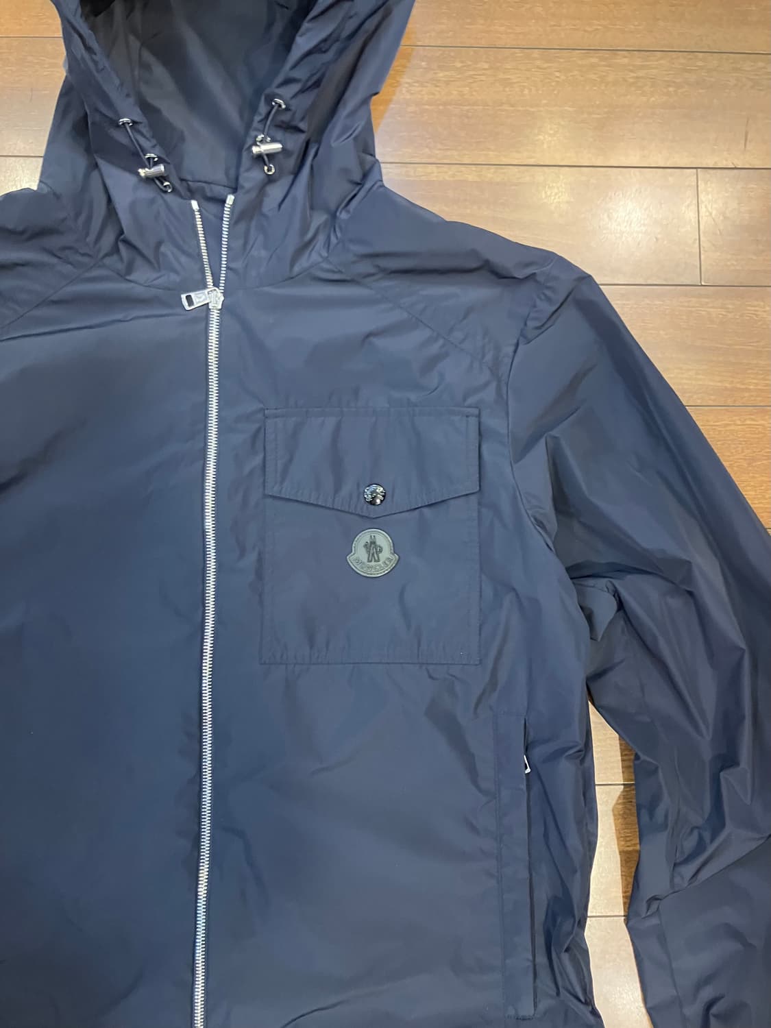 몽클레어  몽클레르 바람막이 점퍼 2사이즈 상품이미지2