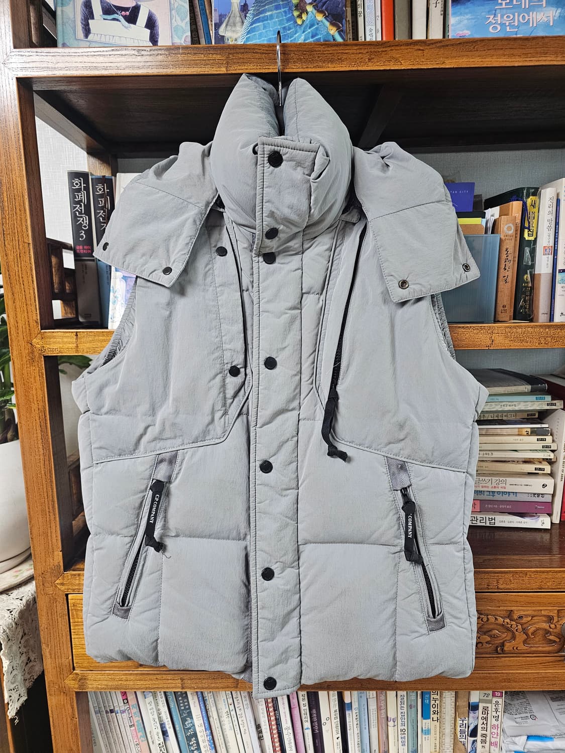 씨피컴퍼니 조끼 패딩 팔아요!!! 패딩조끼 패딩 cp컴퍼니 베스트 자켓 상품이미지3
