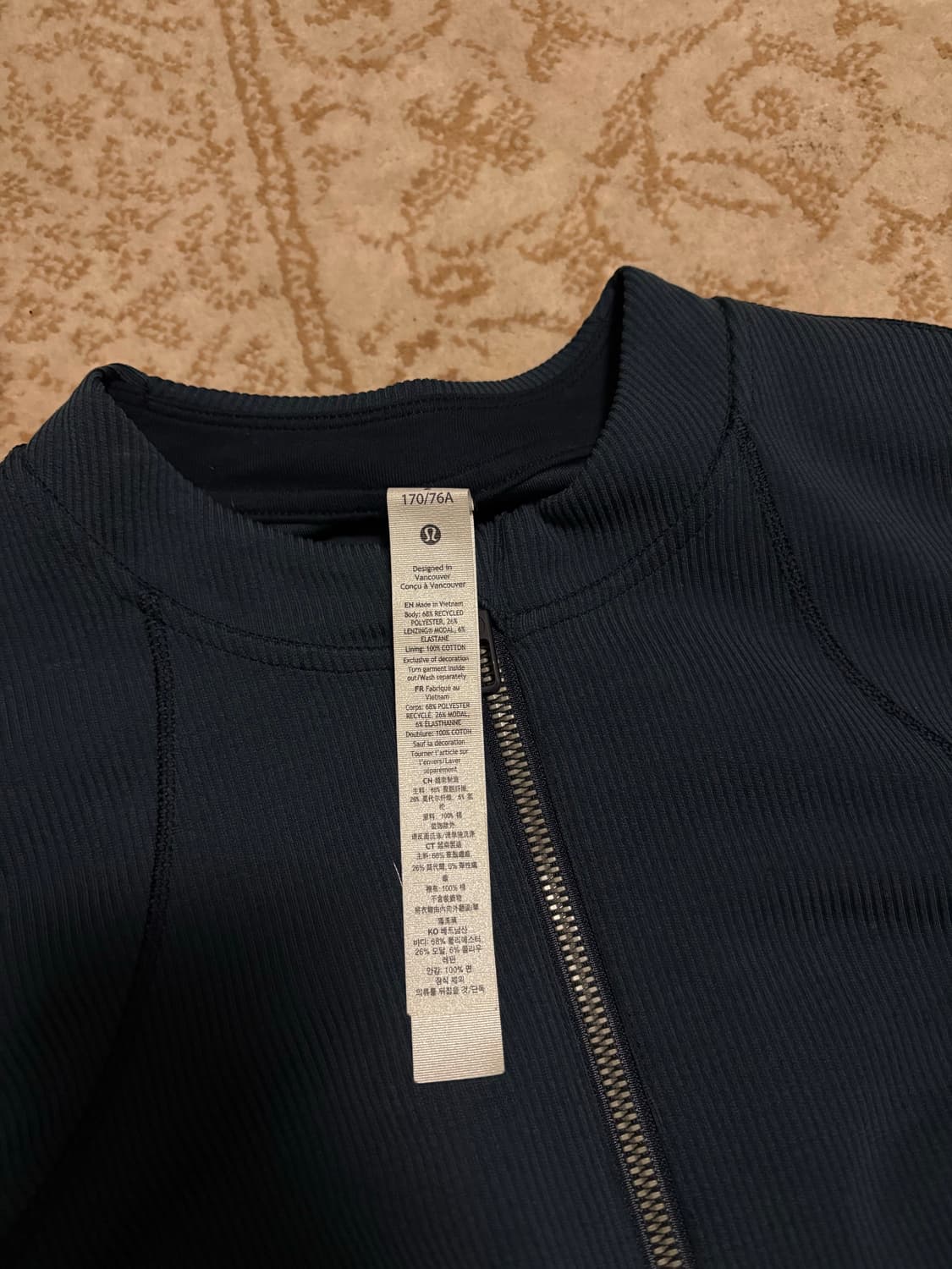 룰루레몬 크롭 자켓  상품이미지3