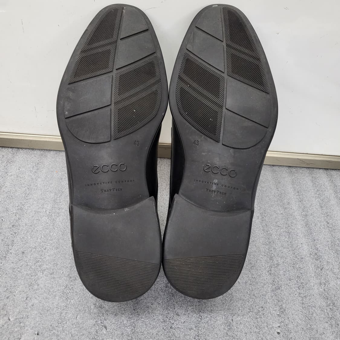 ECCO 트레이 테크 로퍼 275mm 블랙 상품이미지8