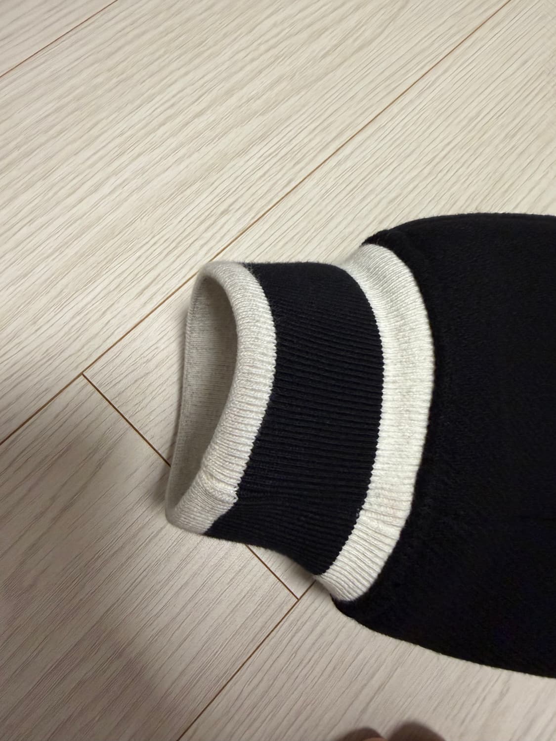 아더에러x자라 울 블렌드 봄버 블랙 상품이미지6