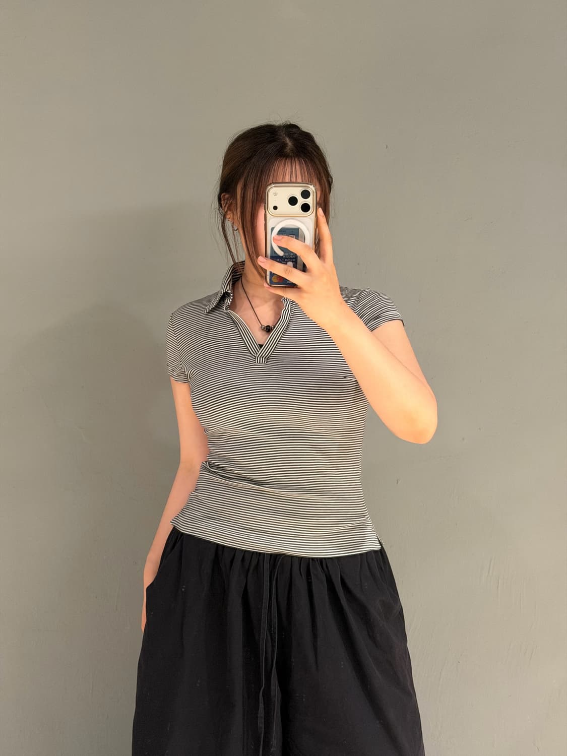 stripe v-neck cutting collar top 상품이미지2