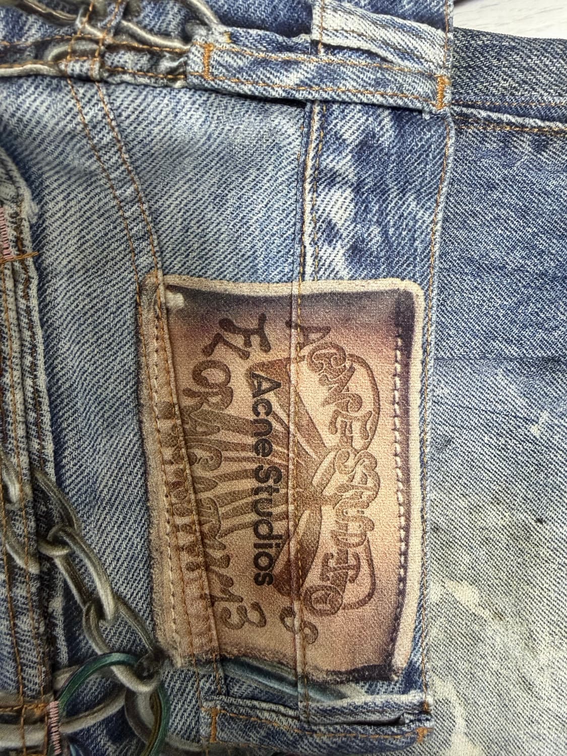 아크네 스튜디오 트롱프뢰유 키체인 데님팬츠 36 상품이미지3