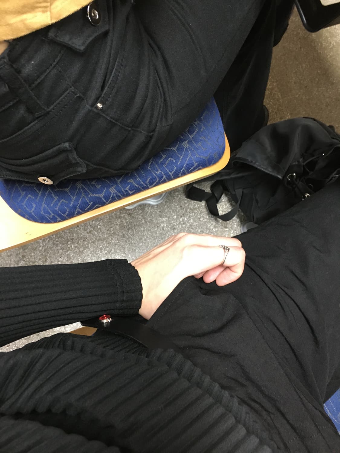 꼼데가르송 옴므 블랙  트라우저 상품이미지3