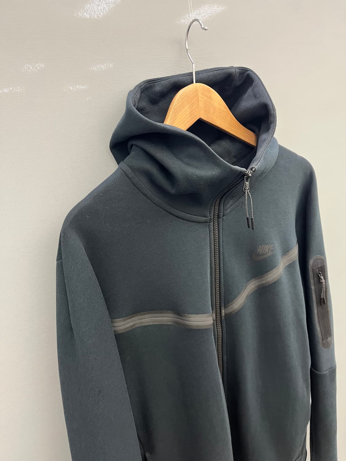 나이키 테크팩 후드 집업 상품이미지3