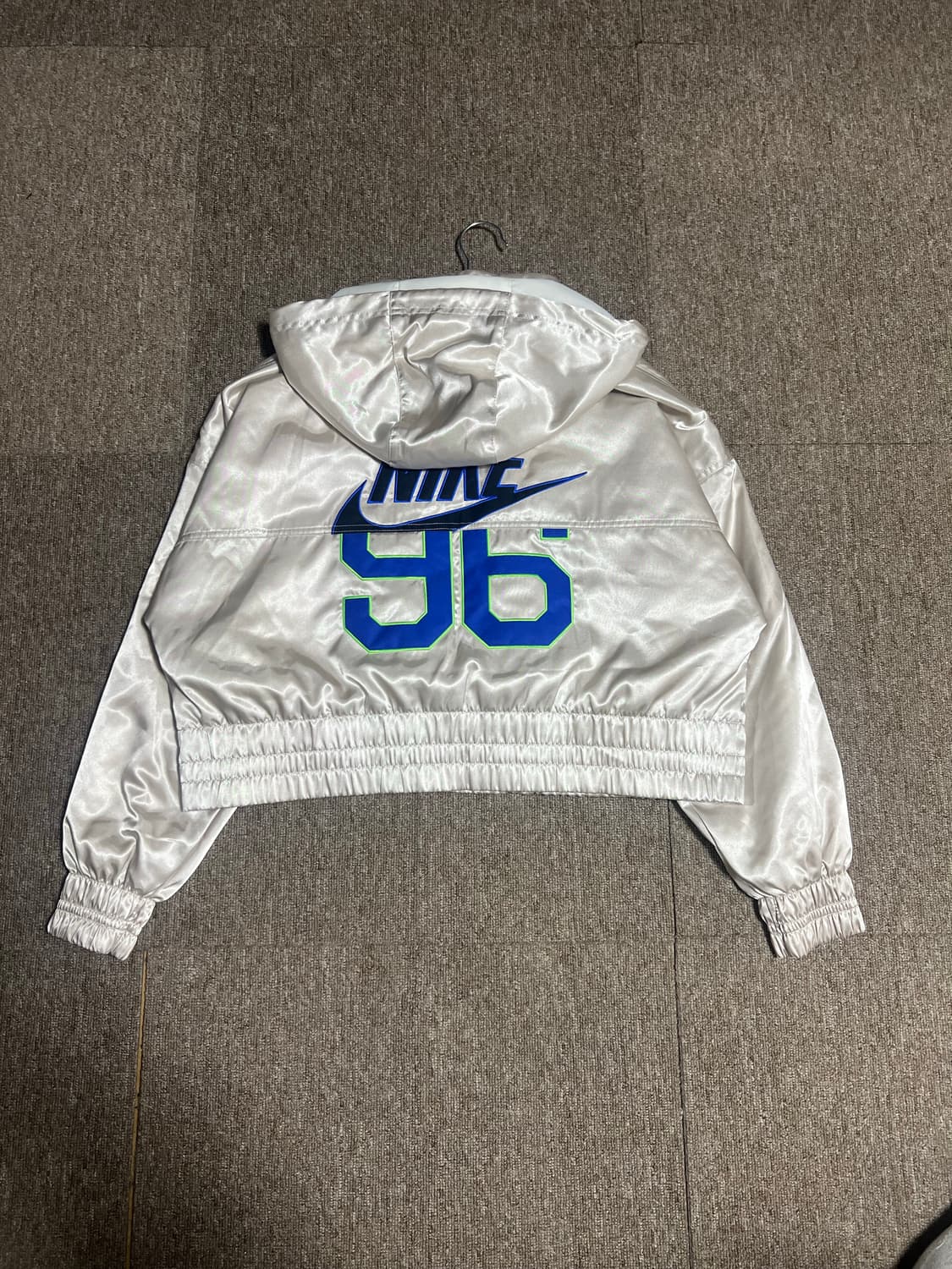 여성) 나이키 크롭 후드자켓 S 상품이미지2