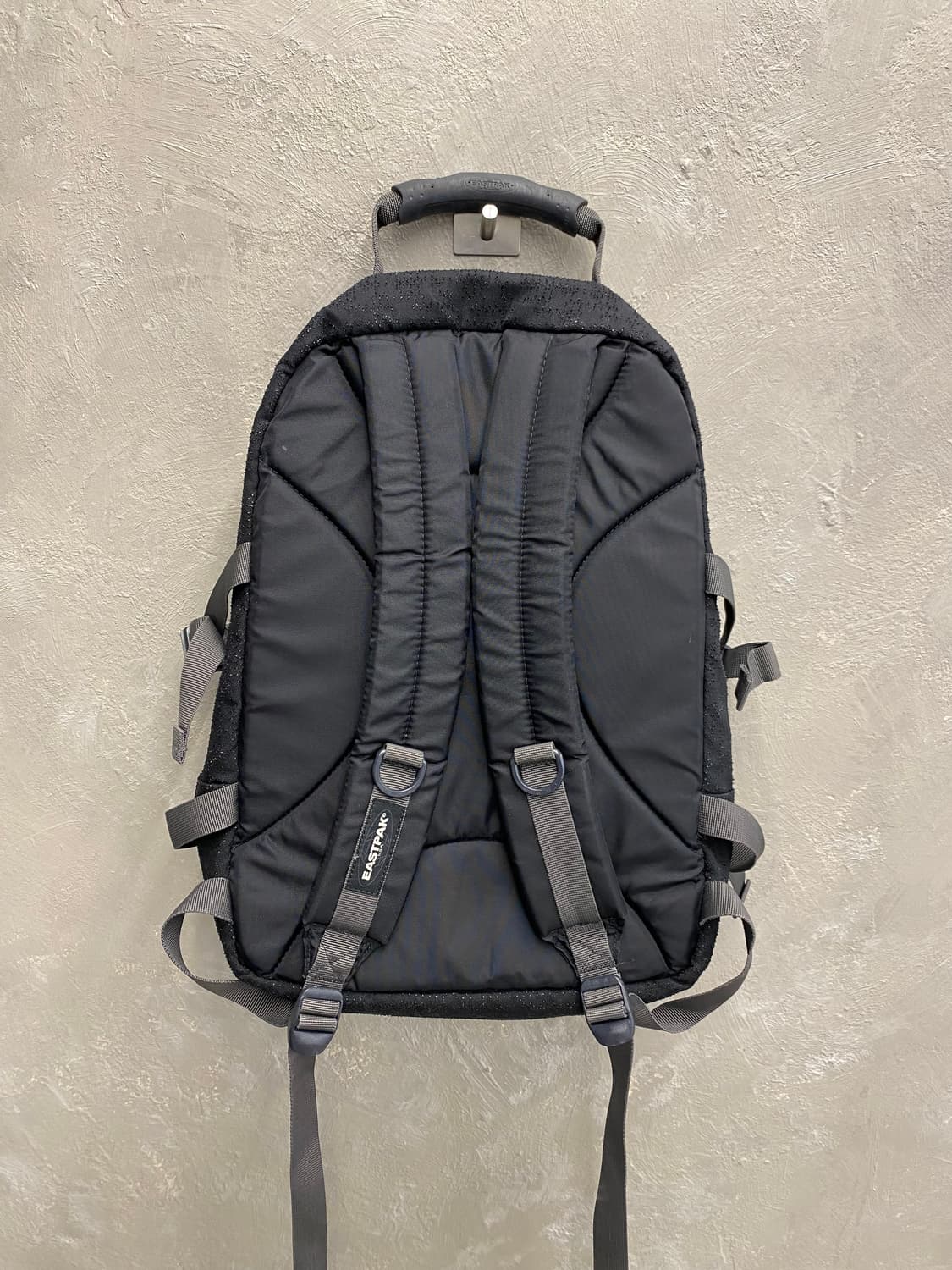 [40*53] Eastpak 이스트팩 블랙 백팩 상품이미지6