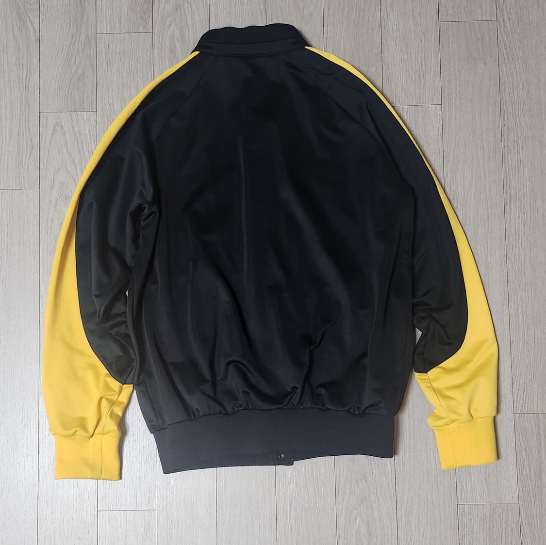 나이키 블랙 앤 옐로우 져지 자켓●남녀공용 상품이미지3