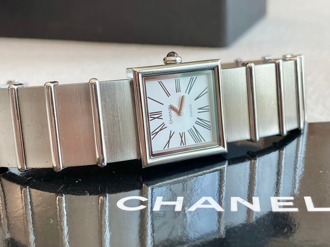 샤넬 마드모아젤 23mm 스몰 사이즈 스틸 쿼츠 상품이미지3