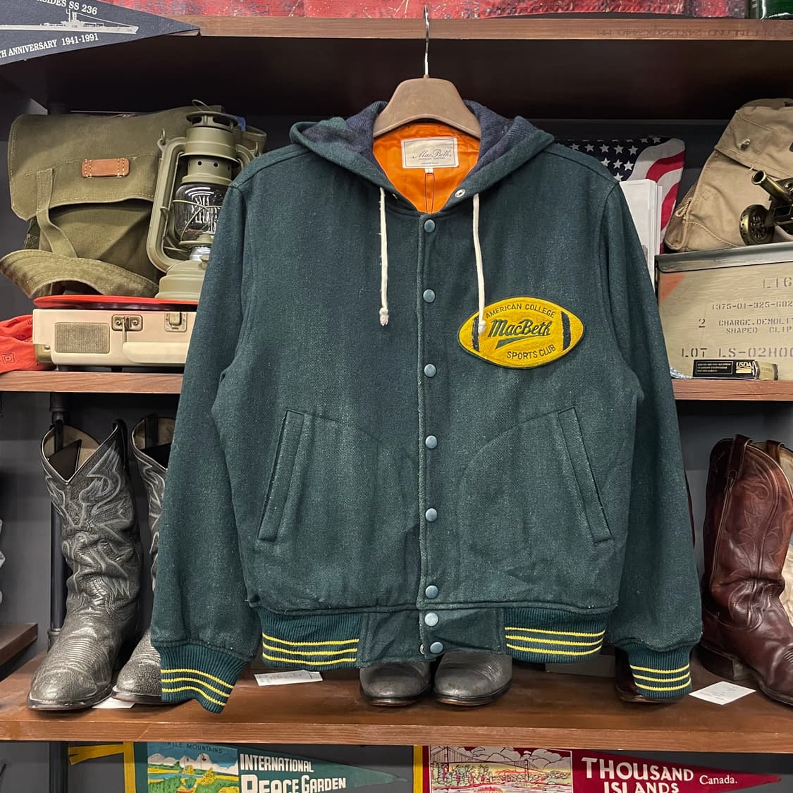 80s MacBeth 스포츠 클럽 세일러 후드 바시티 자켓 상품이미지1