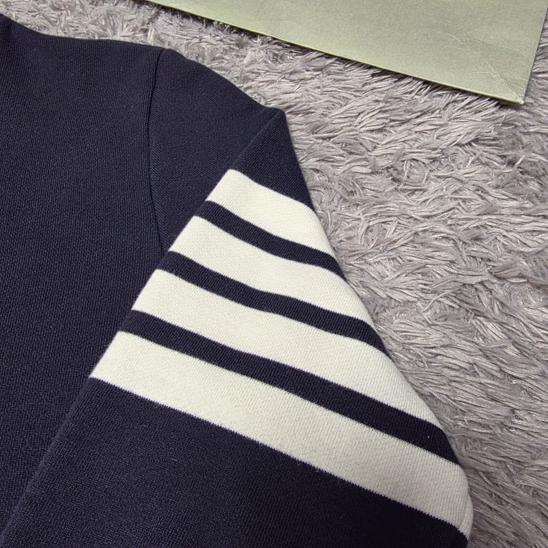 {클로젯}[2][백화점판]톰브라운 사선완장 맨투맨 상품이미지3