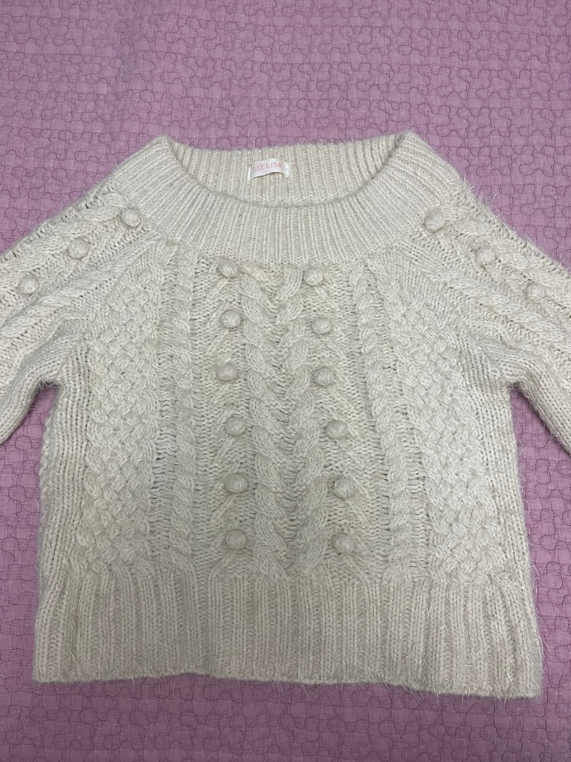 리즈리사 폼폼이 오프숄더 라떼갸루 니트 상품이미지2