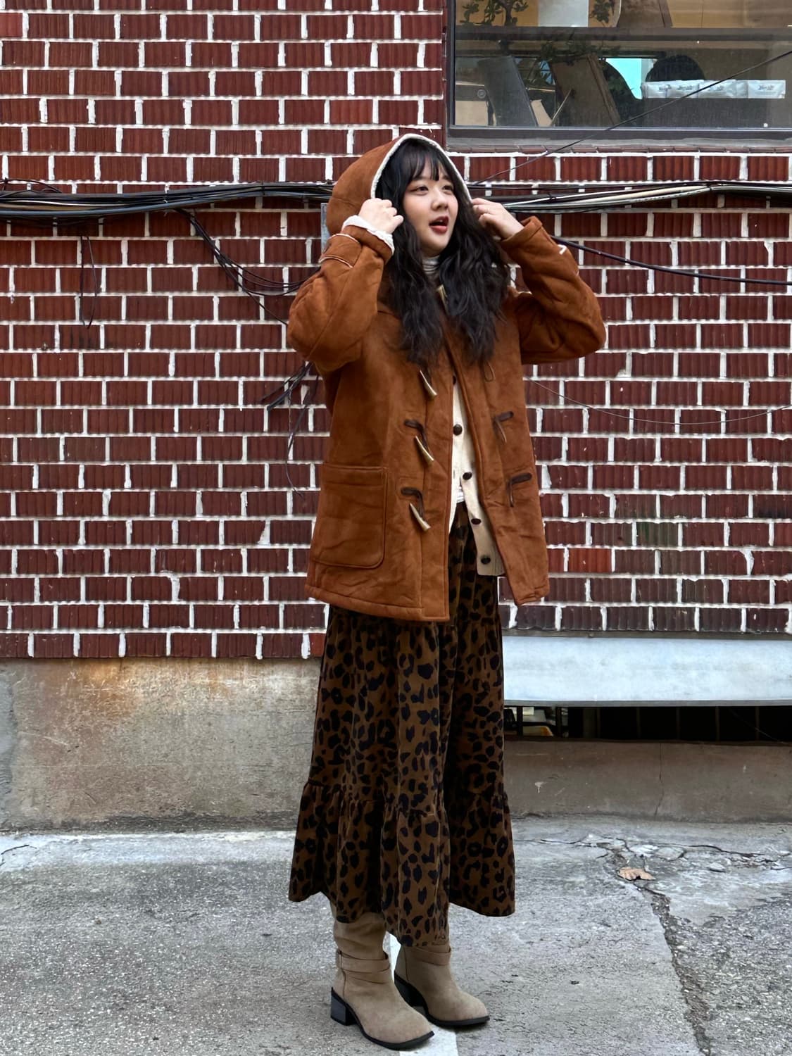 양털 더플 무스탕 제이더블유 가디건 도트 목폴라 레오파드 스커트 코디세트 상품이미지1